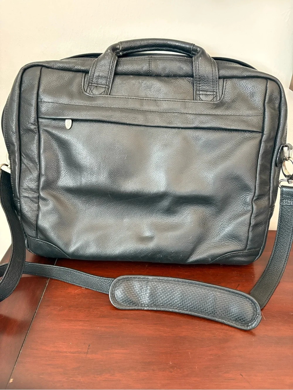 McKlein USA Black Pebble Leather Laptop Bag #10T-0589054 Numerous Compartments